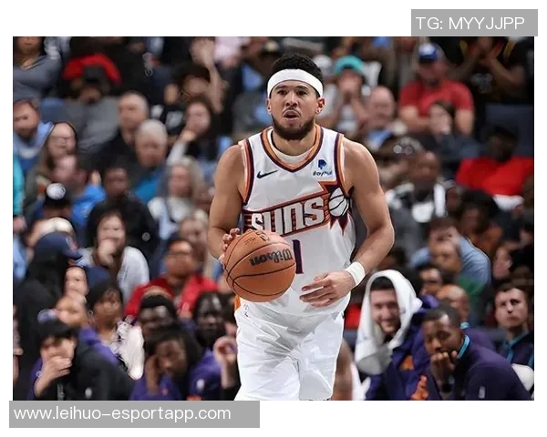 太阳队无传统控卫依然运转流畅布克状态回归巅峰表现