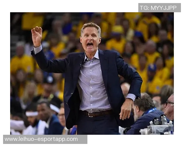 穆迪三分雨下32分闪耀全场张佳玮称赞首发组合攻势如虹