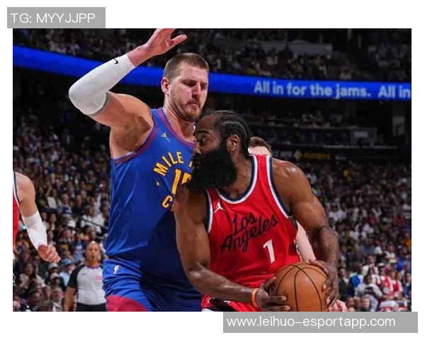 小卡上半场表现平平三分球失准仅得15分助攻2次