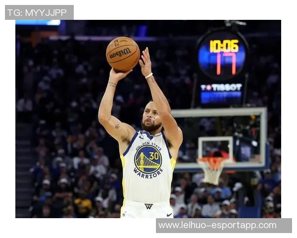 假期学习不放松库里首节火力全开轰下11分展现超强状态